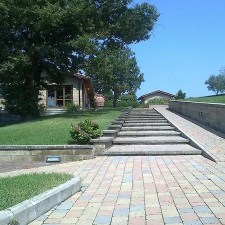 Monte Dell'olmo בית חווה *