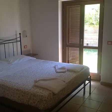 Monte Dell'olmo בית חווה טרוויניאנו רומאנו