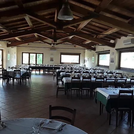 Monte Dell'olmo בית חווה *